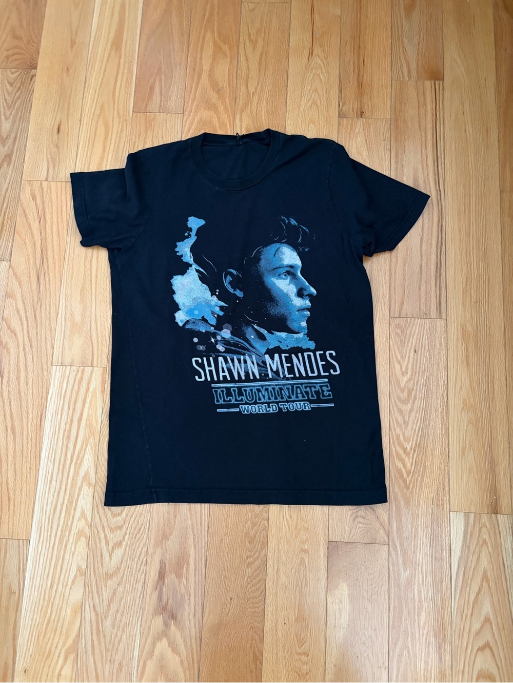 Shawn Mendes Tour T‑Shirt - Illuminate face on front tour names of cities back